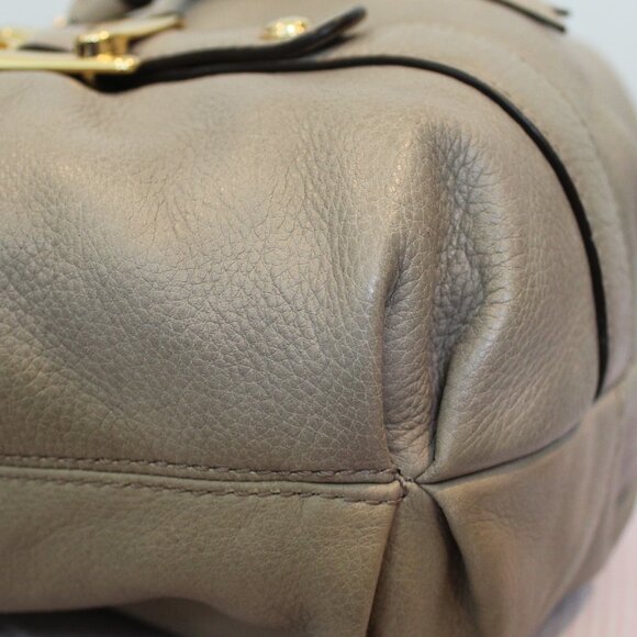 B. Makowsky Leather Shoulder Bag Beige w/gold hardware - Picture 5 of 16